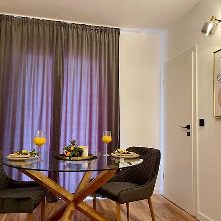 Holiday Home Mirela オレビック エクステリア 写真