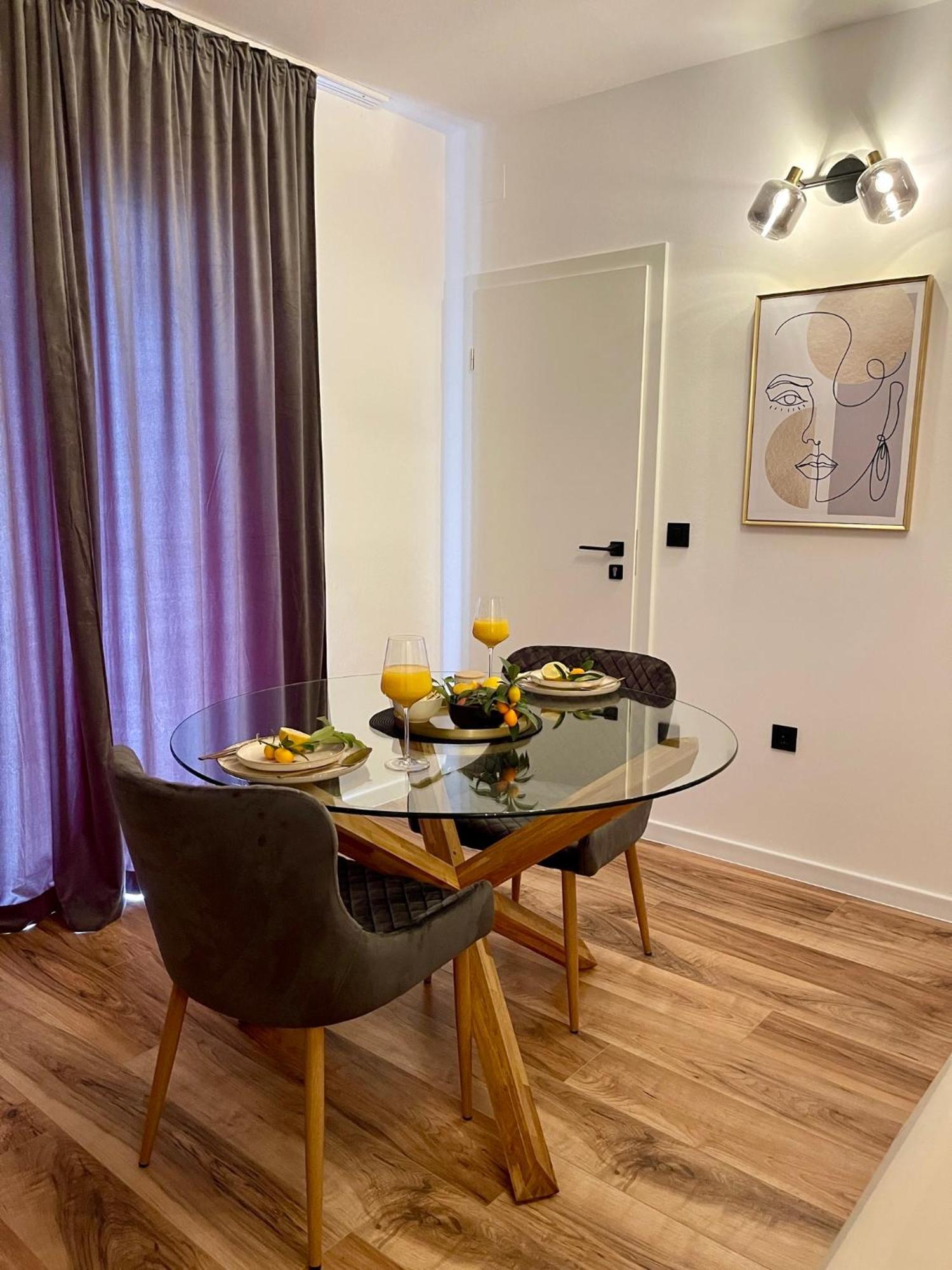 Holiday Home Mirela オレビック エクステリア 写真