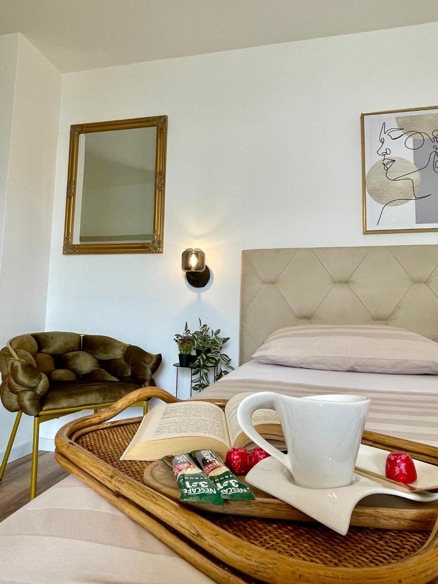 Holiday Home Mirela オレビック エクステリア 写真